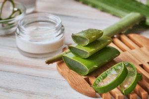 Aloe Vera y Pepino para Manchas, Arrugas e Hidratación: 5 Recetas Caseras