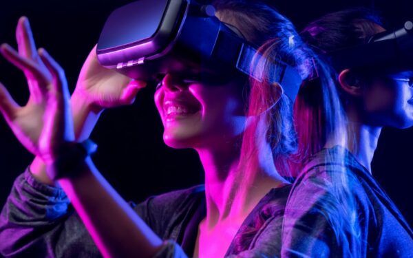 Realidad Virtual y Aumentada: Nuevas Experiencias Interactivas
