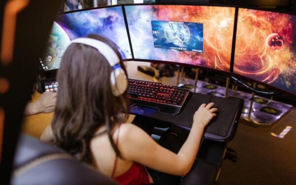 10 juegos imprescindibles para los fanáticos de los deportes electrónicos