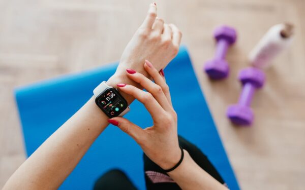 Tecnología Wearable: ¿Qué son y cómo están cambiando la forma en que interactuamos con la tecnología?